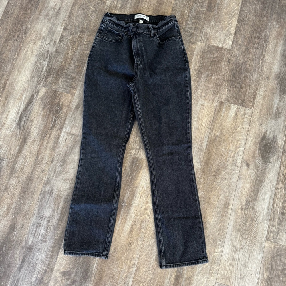 Abercrombie & Fitch The 90s Slim Straight Ultra High Rise Jeans Curve Love Short